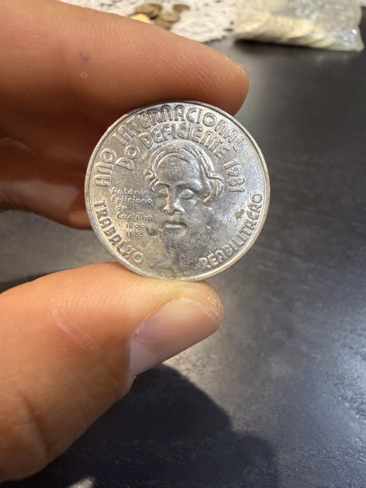25 escudos de 1981 Ano Internacional do Deficiente.