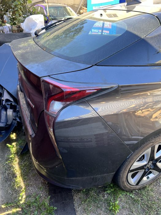 toyota prius v50 2016 75000 миль