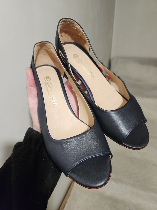 Жіночі туфлі-слінгбеки бренду Guimarães