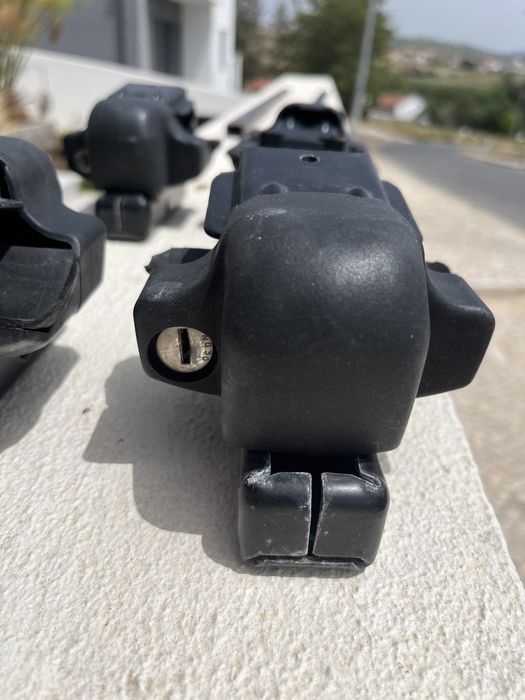 Apoios e Barras de tejadilho terrano 2 originais apoio longitudinal