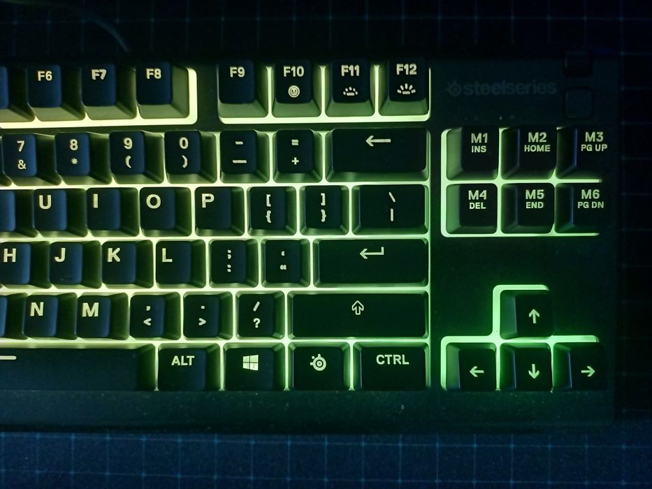 Klawiatura gamingowa Steelseries Apex 3 tkl Stan IDEALNY