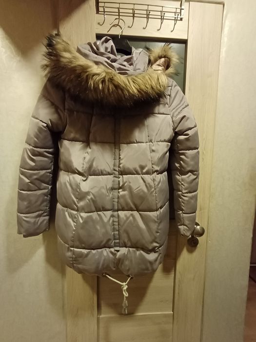 Kurtka szara zimowa z kapturem