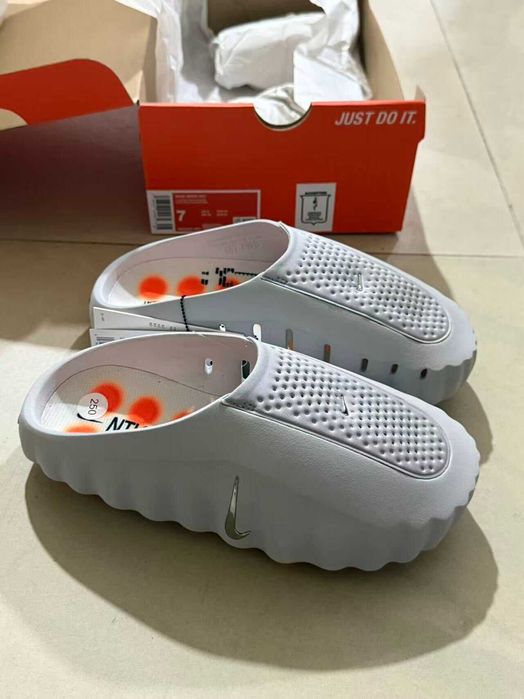 Nike_mind 001 R.39