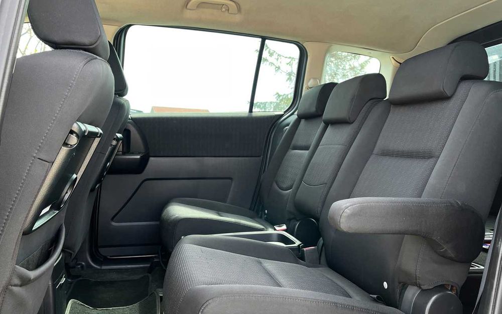 Mazda 5 2009 року