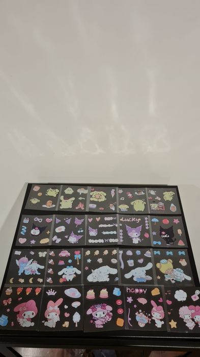 Bolsa com acessórios decorativos Sanrio