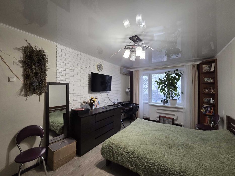 1 комн. Кирпичный дом. ул. Заболотного