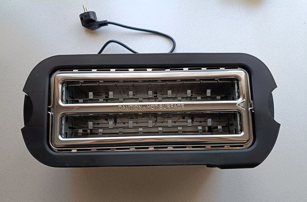 Toster Arendo Czarny. Na 4 kromki