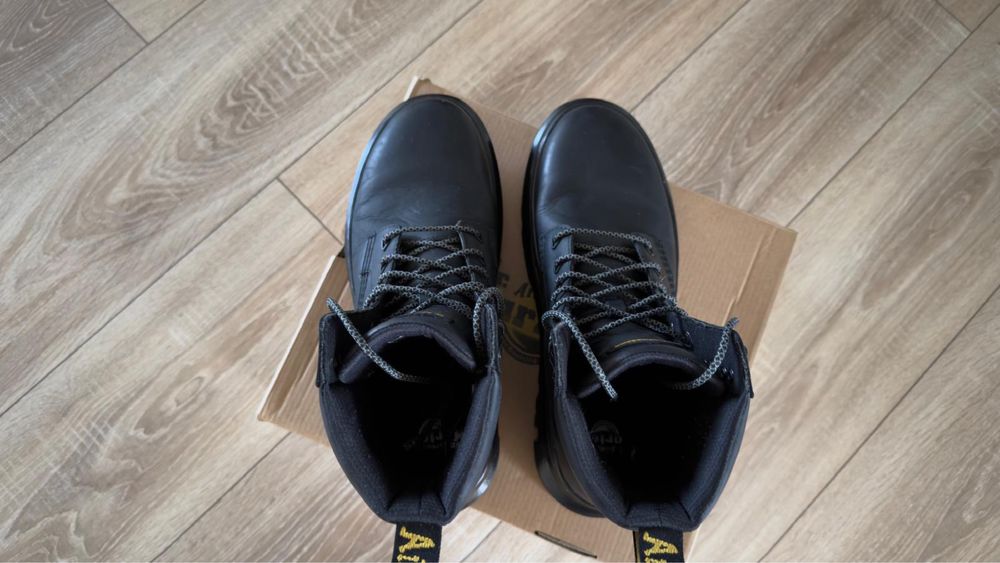 Dr. Martens Tarik black