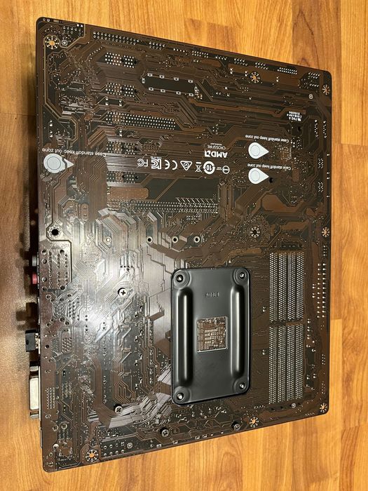 Материнська плата MSI B450-A PRO MAX