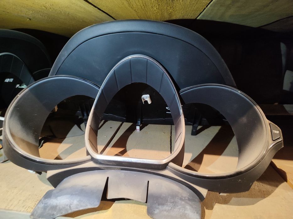 Козирки накладка торпеди на панель приладів Кіа Ріо 3 QB