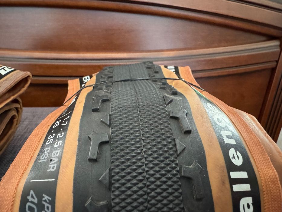 CHALLENGE GRAVEL GRINDER TLR 650X46 opony s-works specialized pirelli