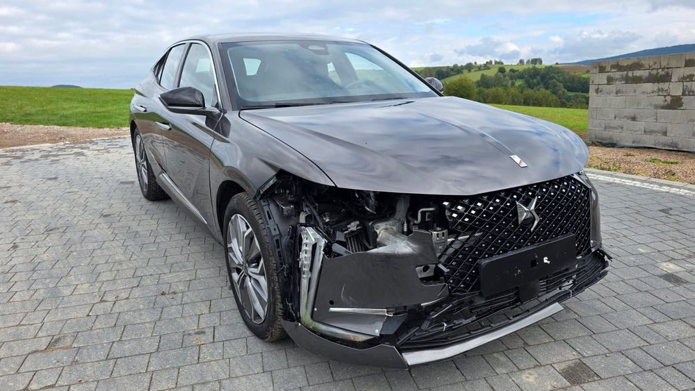 DS Automobiles DS 4
