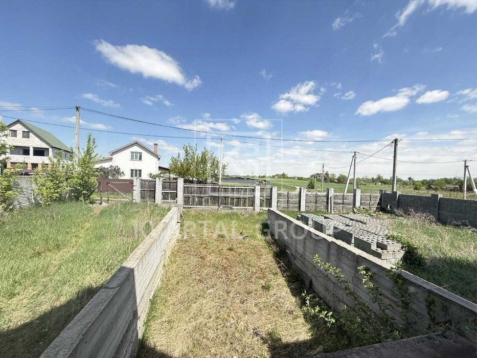 Продаж просторого будинку 180 м² з гаражем та укриттям !