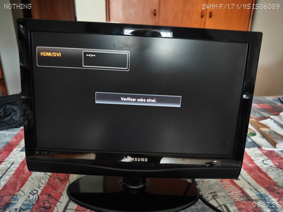 Televisor Samsung LE 19C a funcionar s/comando