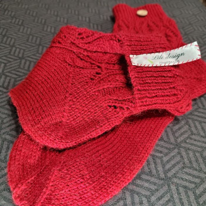 Носки ручной работы