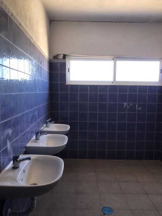 Arrenda-se Armazém Monforte