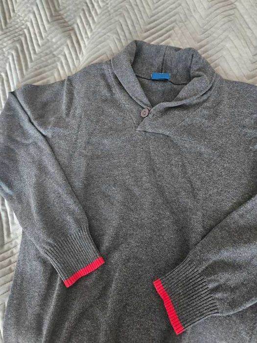 Elegancki szary sweter roz 134 dla chłopca