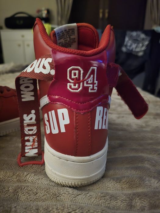 Nike Air Force 1 High Supreme „World Famous” 698696-610 Red