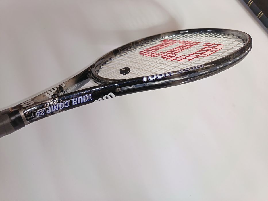 Rakieta tenisowa Wilson TOUR Comp 25