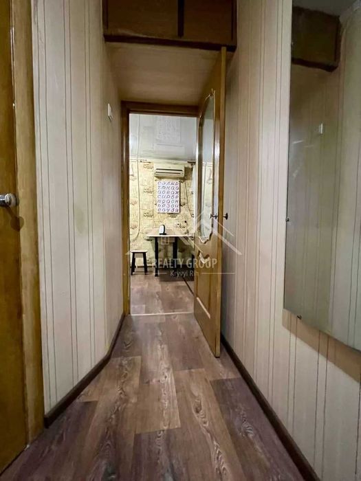 Оренда 1к квартири студії на Соцмісті