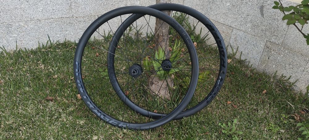 Bontrager Aeolus Elite 35