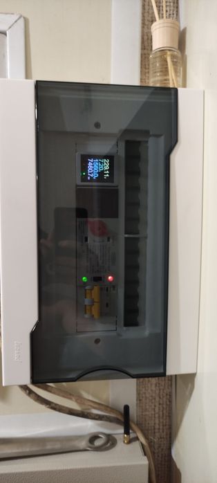 АВР щіток вводу резерву Tomzn/Geya