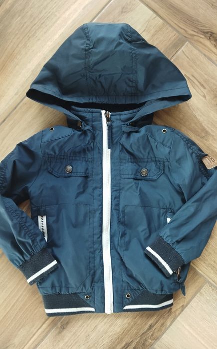 Kurtka przejściowa wiatrówka chłopięca JBC rozmiar 98 odpinany kaptur