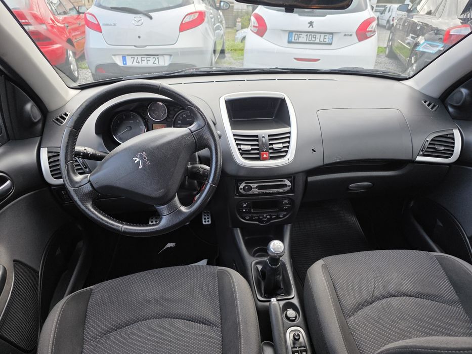 PEUGEOT 206+ 130.00KM