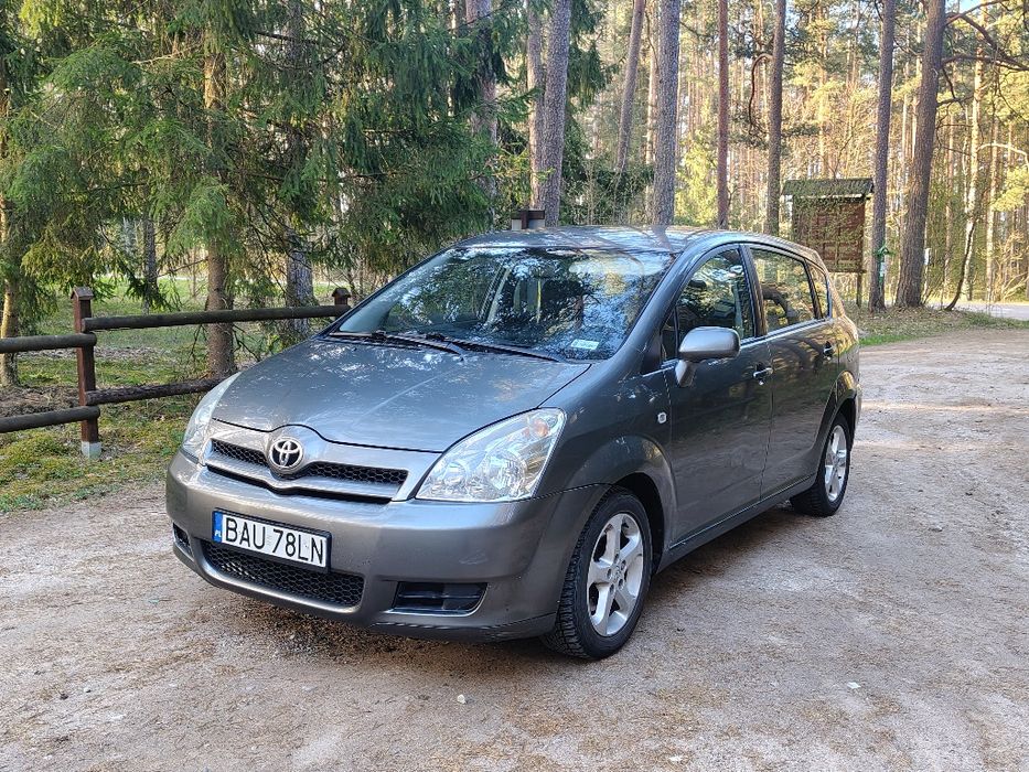 Toyota Corolla Verso • 2.0D4D • Hak • Klima