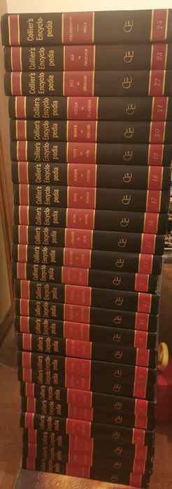 Collier's Encyclopedia, uma enciclopédia bastante comum do século XX.