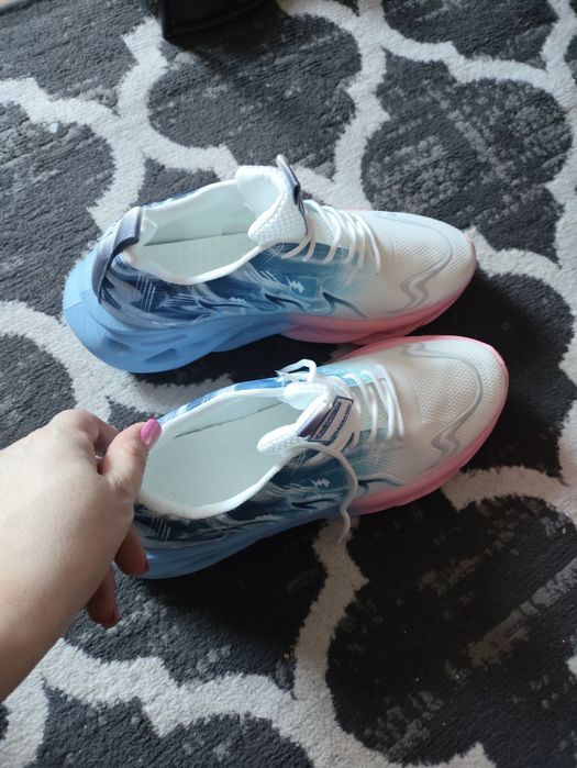 Buty sportowe 45