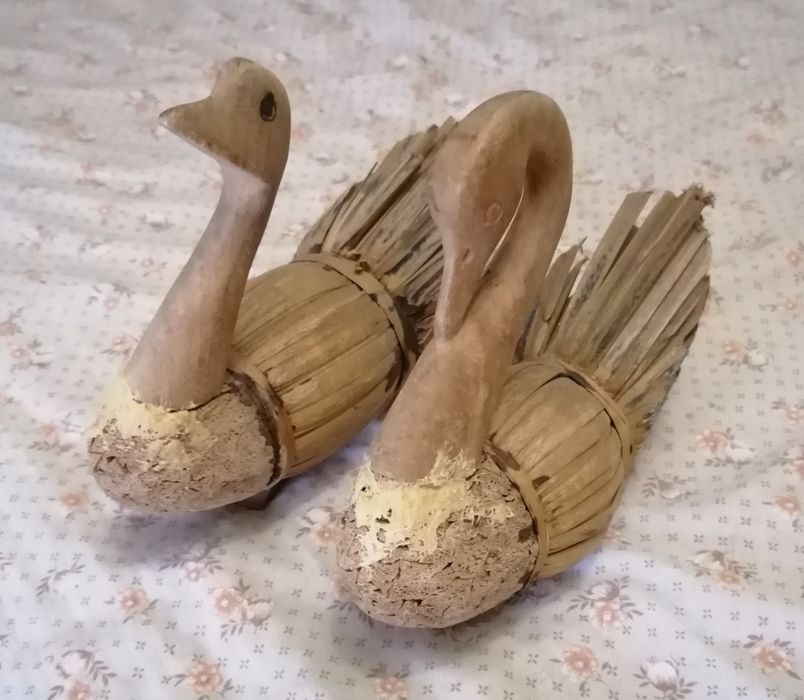 2 Wooden Ducks