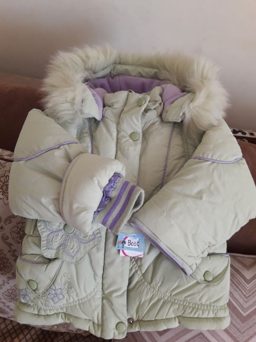 Куртка для дівчинки