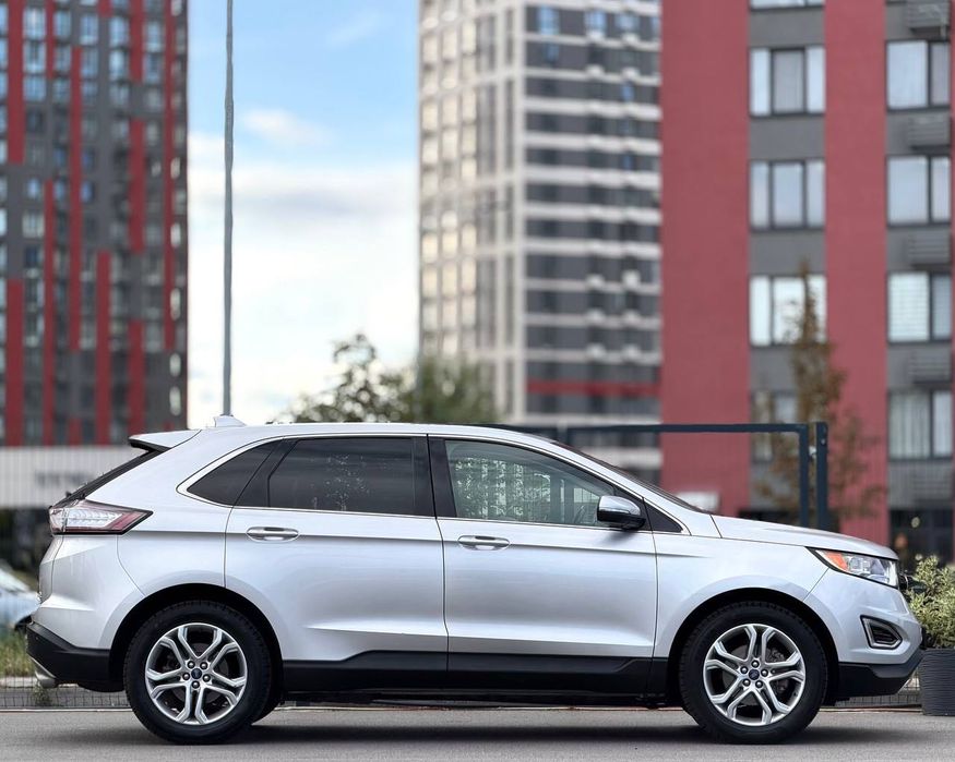 Ford Edge Titanium