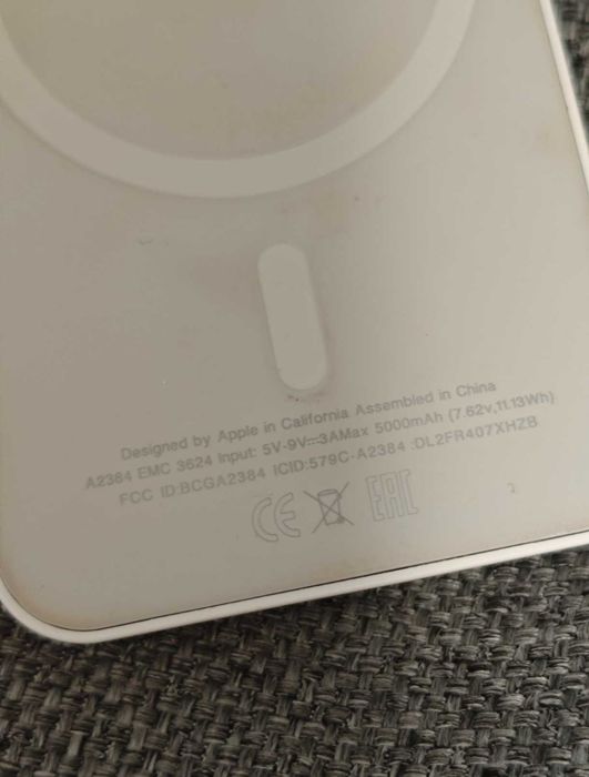Apple MagSafe Battery Pack A2384 power bank павербанк