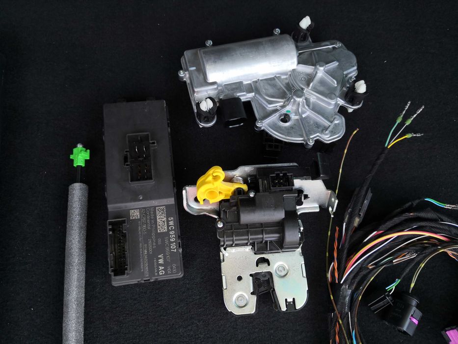 Електро кришка доводчик дотяжка VW T-Roc Skoda Karoq Superb