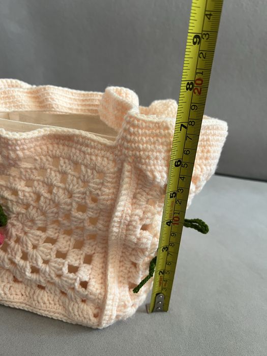 Mala de Croché Feita à Mão – Única e Estilosa!