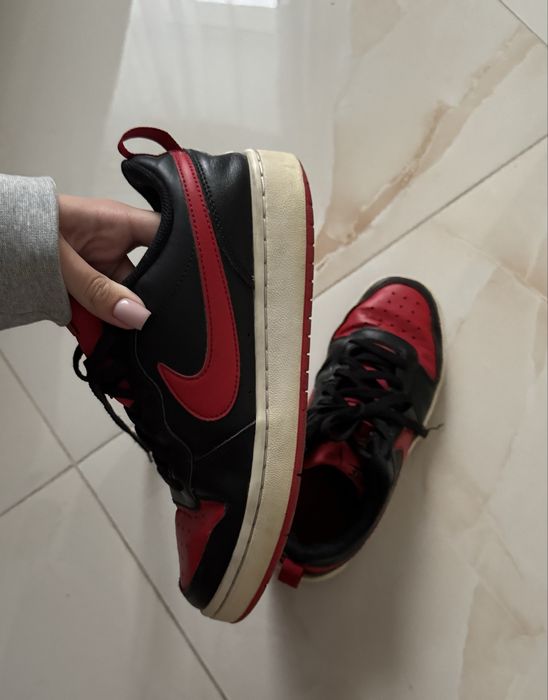 Червоні nike dunk оригінал