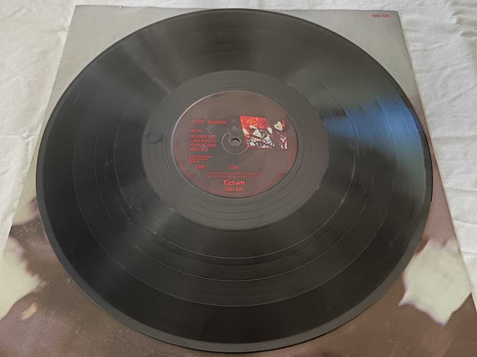 The Cure – Pornography (LP 33 RPM, Polydor 2383 639, prensagem França, vinil VG+)