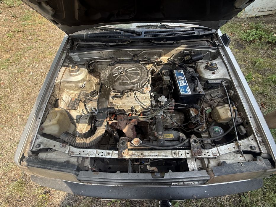 Продам Mazda 323