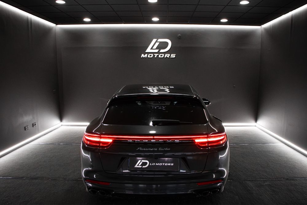 Porsche Panamera Sport Turismo Turbo 4.0 V8 550 CV Ano 2018