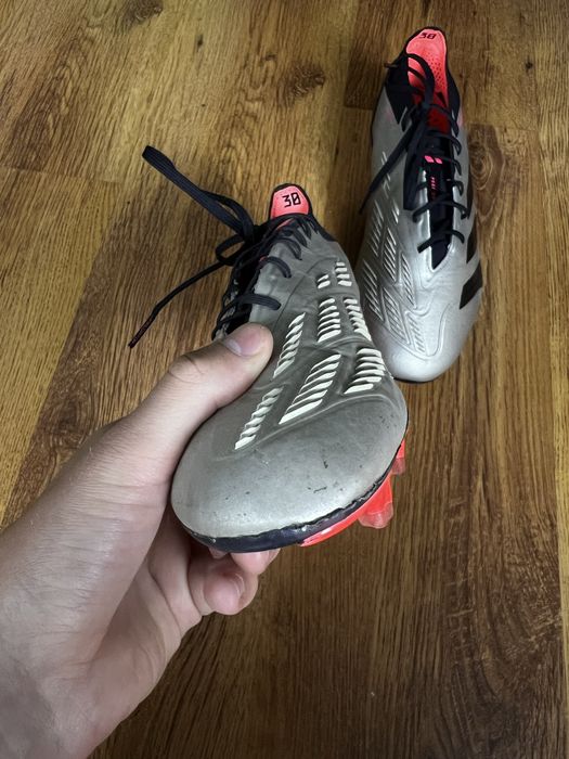 Buty piłkarskie Adidas Predator Elite FG 1/3