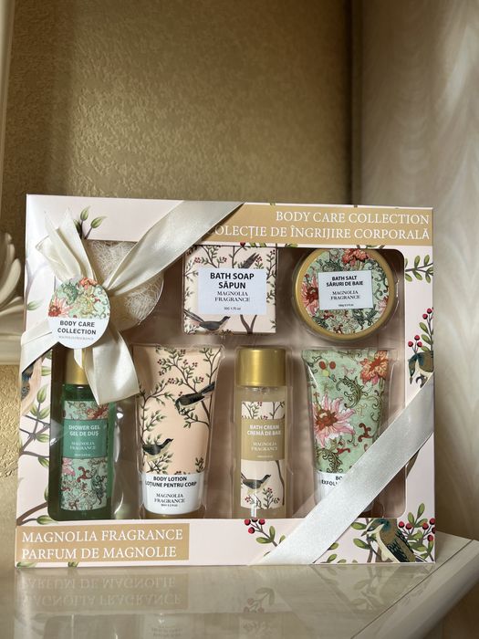 Подарунковий спа набір з ароматом магнолії