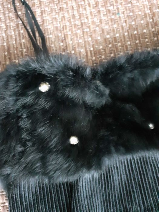 Czarna ciekawa sukienka