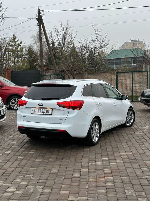 Продам Kia Ceed 2013 рік можлива розстрочка,кредит,обмін!