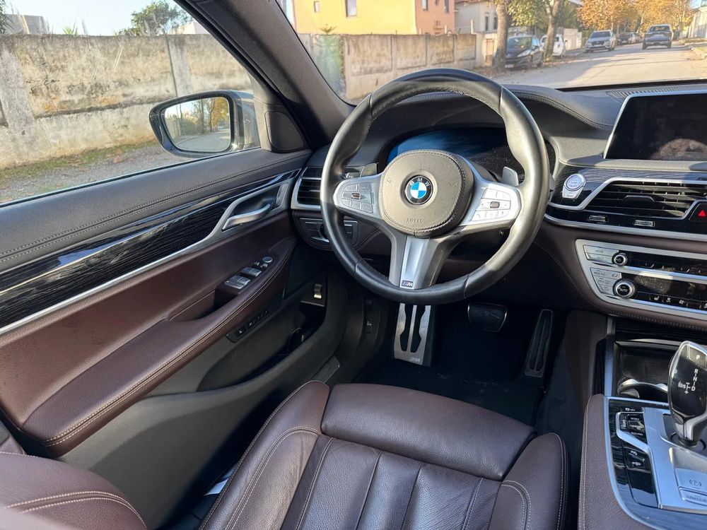 BMW 740 d xDrive Pack M Auto