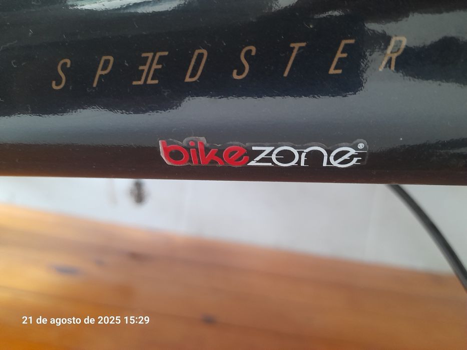 Vende se bicicleta scott speedster