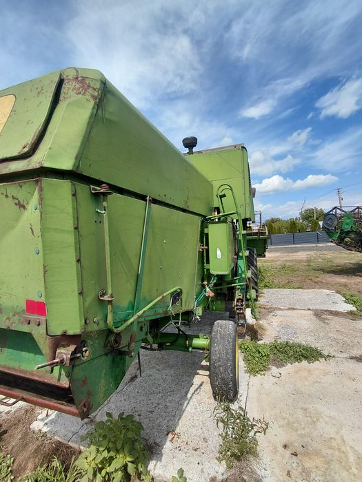 Комбайн Johne Deere 952