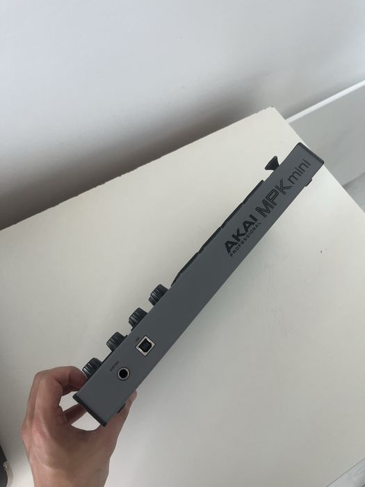 AKAI MPKmini special edition grey