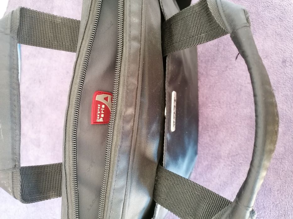 Mala para tablet ou mini computador